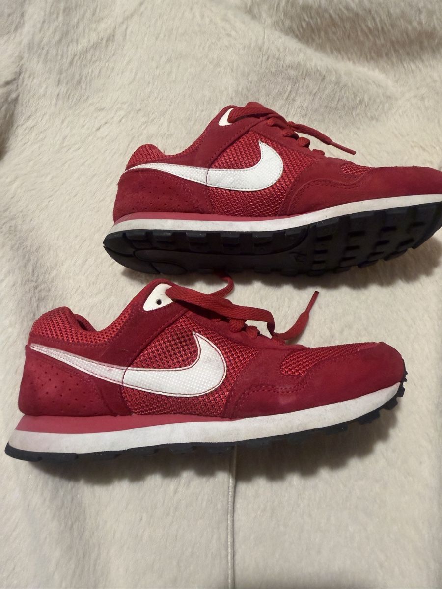 Chaussures femmes: Basket Nike – D'occasion à Bossonnens par mina1187