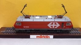 Märklin Lok 2000 HO, Schienen, Bahnübergang und Trafo analog