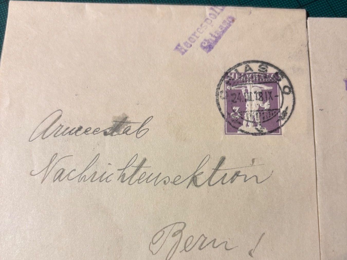 Alle Briefmarken: Streifbnd. CHIASSO  mit Stempel Heerespolizei 1918. – Gebraucht aus Utzenstorf von Rose0303 2