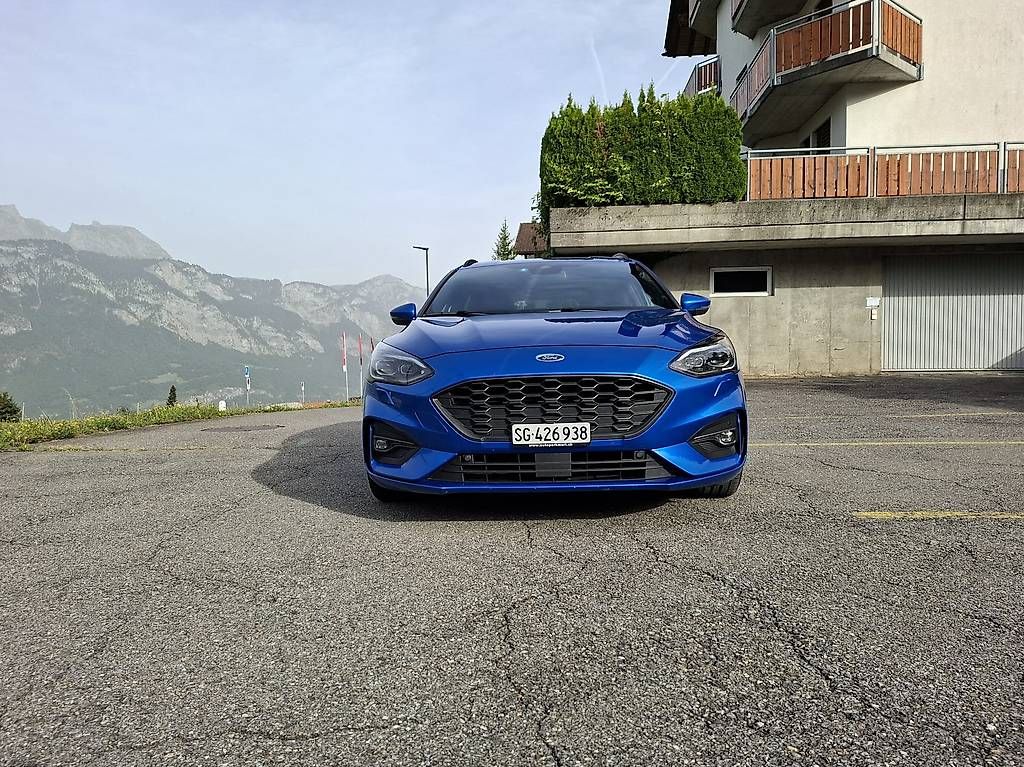 Automobili: FORD Focus 2.0 TDCi ST Line Automatic, B&O, Head-Up, Android – Usato da Flumserberg Bergh venduto da ali_bnr8 1