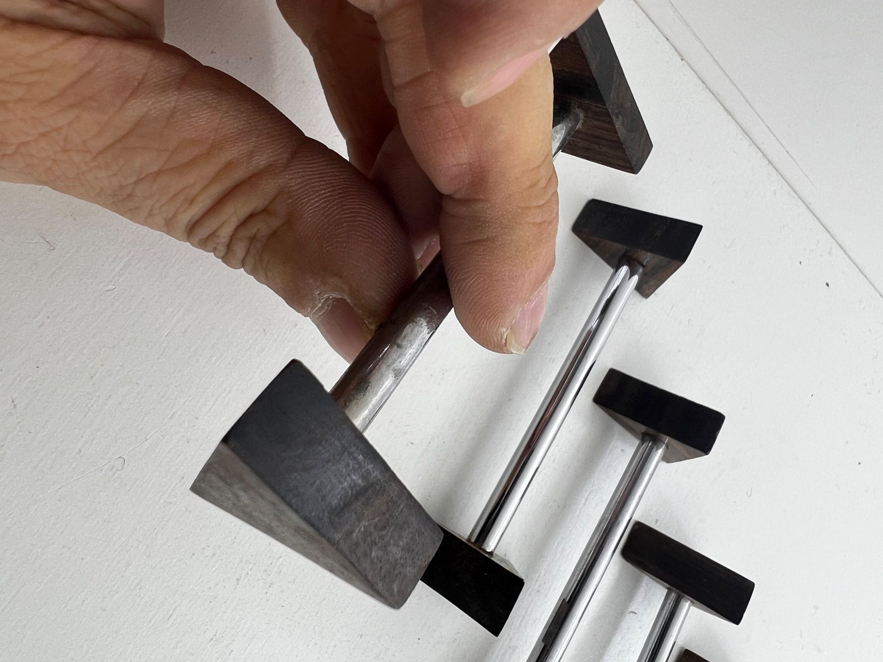 Set di posate: 6 Messerbänke Metall und Holz – Usato da Wettingen venduto da NickInc 2
