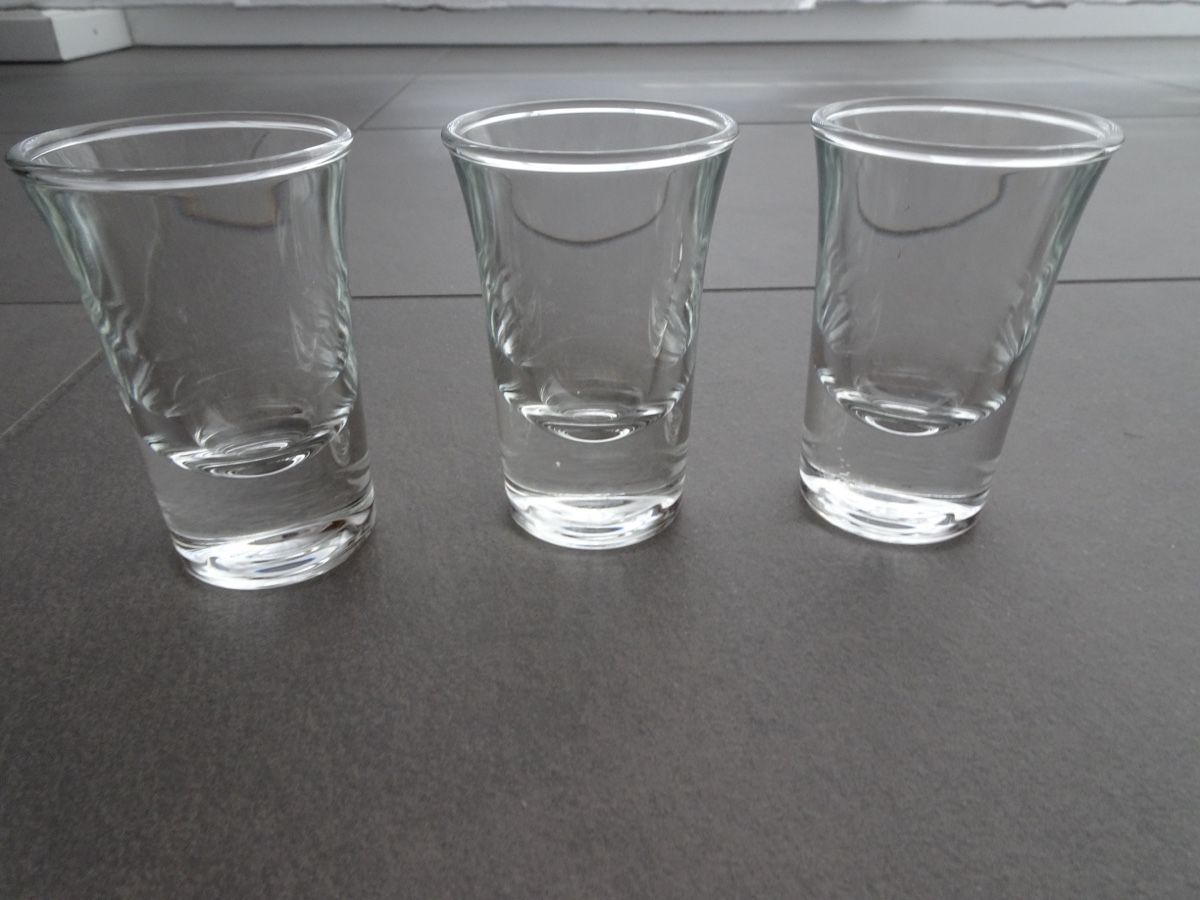 Bicchieri: Lot de 3 verres à alcool – Nuovo (secondo la descrizione) da Sierre venduto da MeJC_3960 1