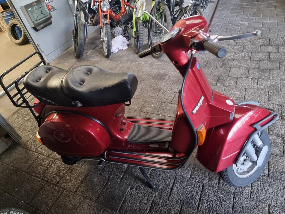 Piaggio Vespa PX 125 E