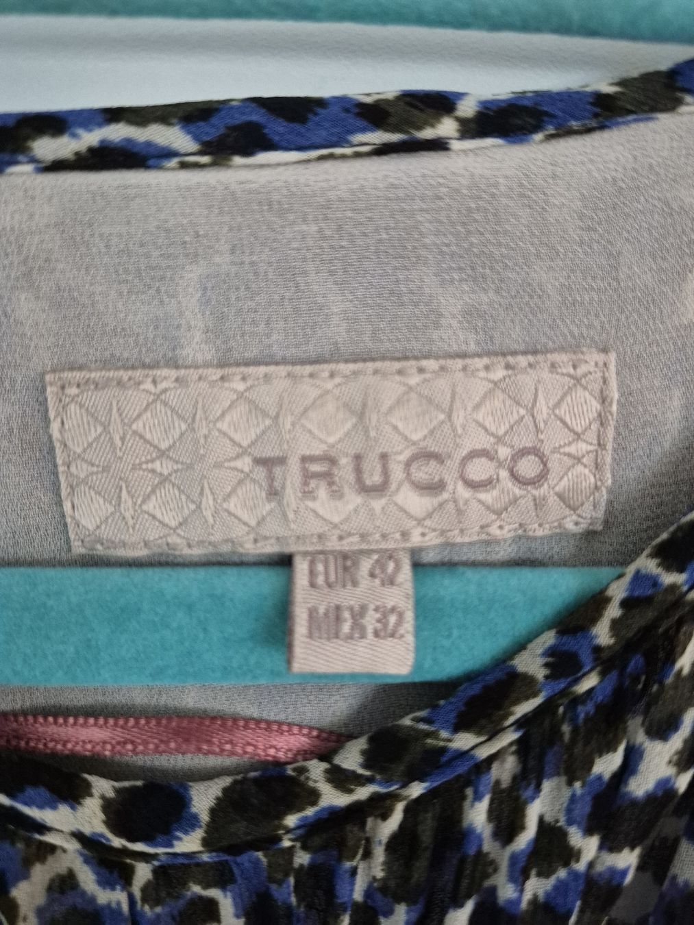 Vestiti: Trucco - Robe, taille 42 super état – Usato da St-Pierre-Clages venduto da _RV 5