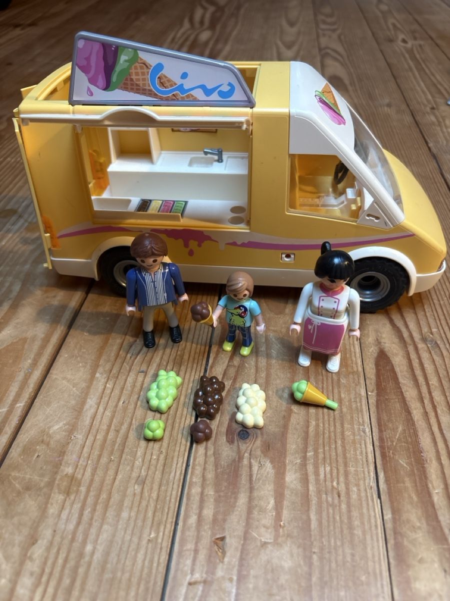 Playmobil Giocattoli: Playmobil Glacewagen – Usato da Effretikon venduto da luk_5dmw