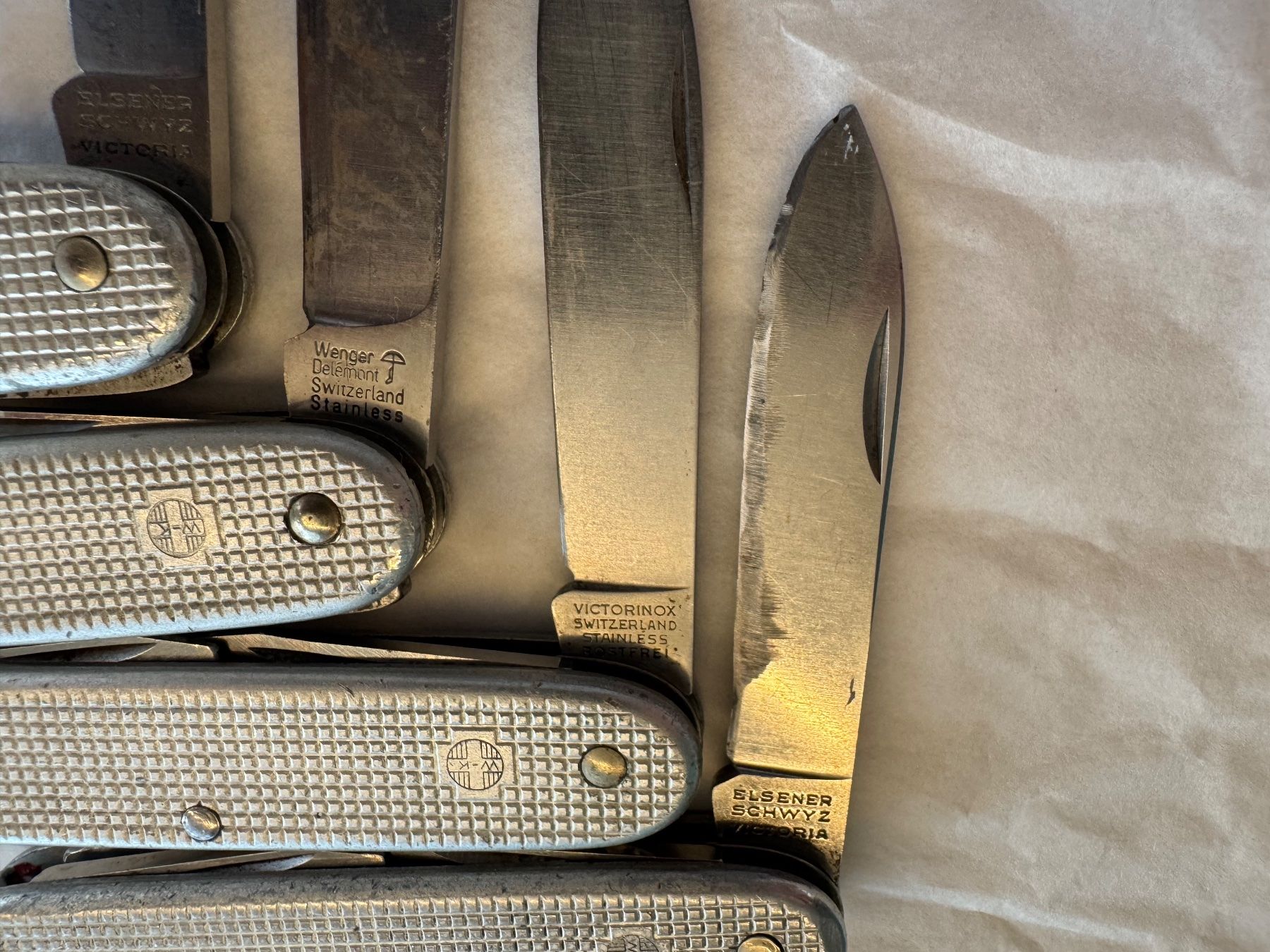 Schweizer Armee Coltelli tascabile: Schweizer Soldatenmesser Victorinox – Usato da Kestenholz venduto da Sackmesser67 5