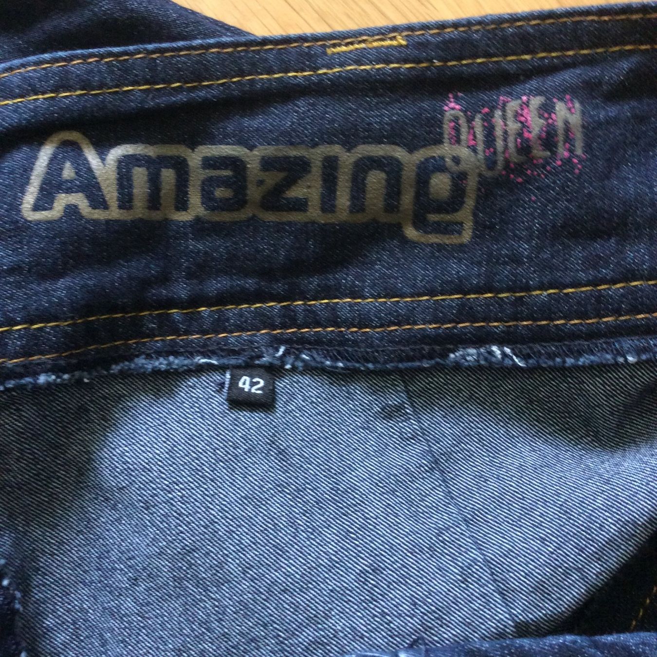Jeans: Capri Jeans Grösse 42 – D'occasion à Ostermundigen par Wassernixlein 2