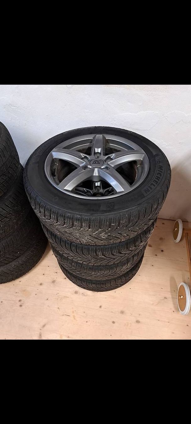 Michelin Pneumatici & Ruote complete: Felgen mit Winterpneu – Usato da Schänis venduto da boh_6skh 1