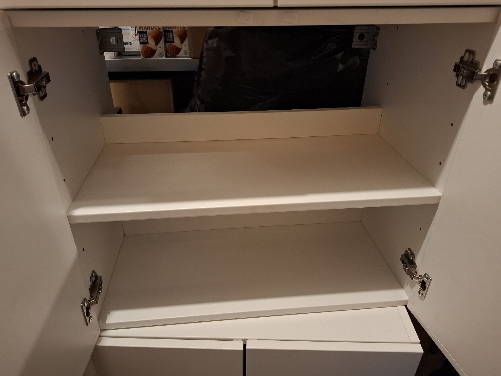 Ikea Mobili per bagno: Badezimmer Möbel weiss  – Usato da Wangen SZ venduto da Mschatz 1