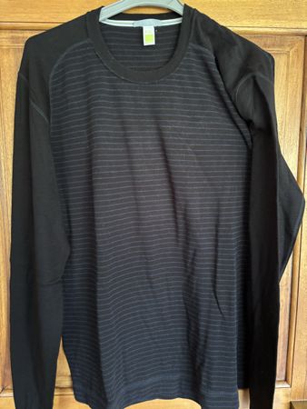 XXL Herren-Langarmshirt, schwarz gestreift