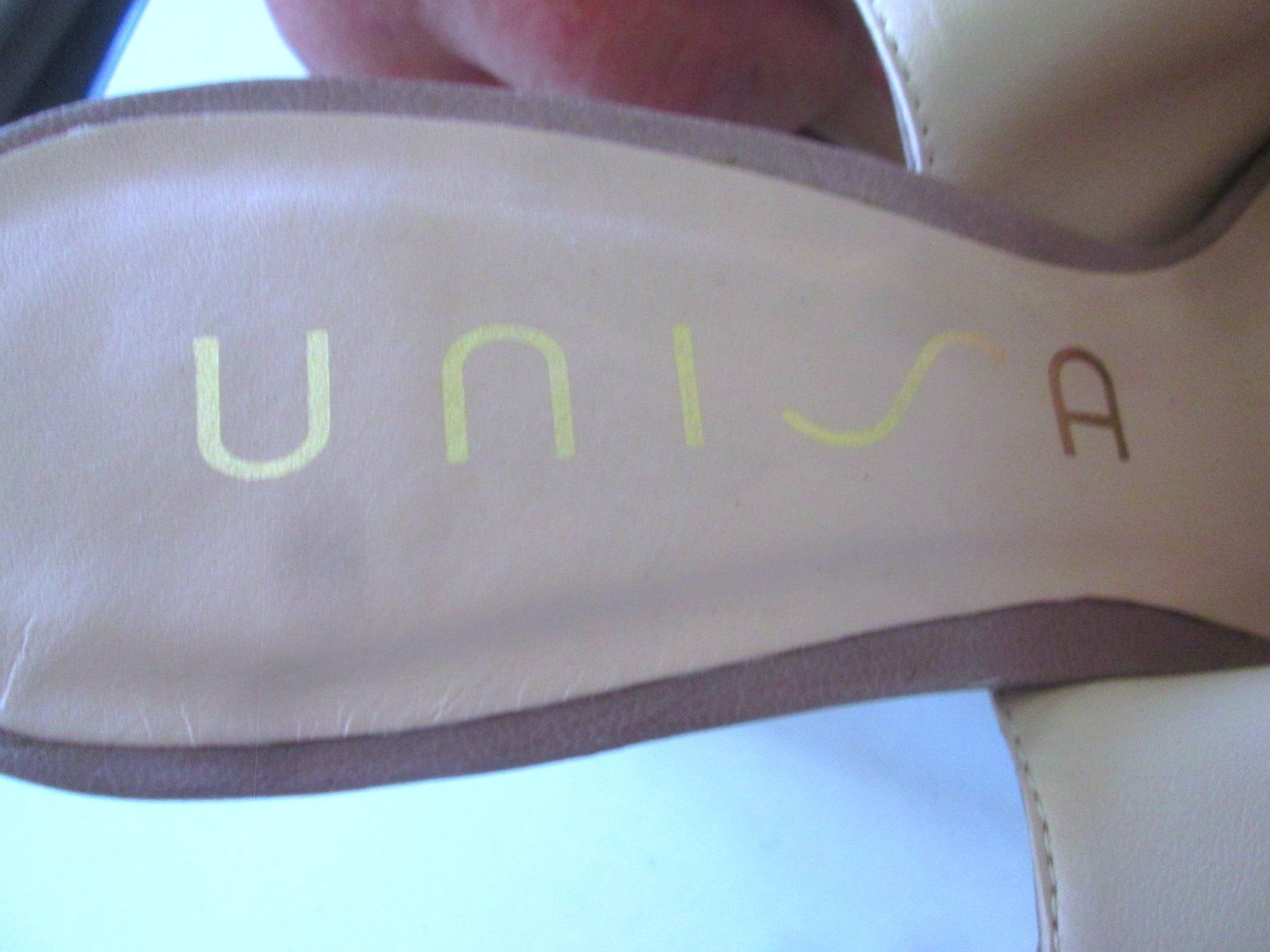 Unisa Damenschuhe: Unisa Echtledersandalen, Größe 40 – Gebraucht aus Sementina von babucia 1