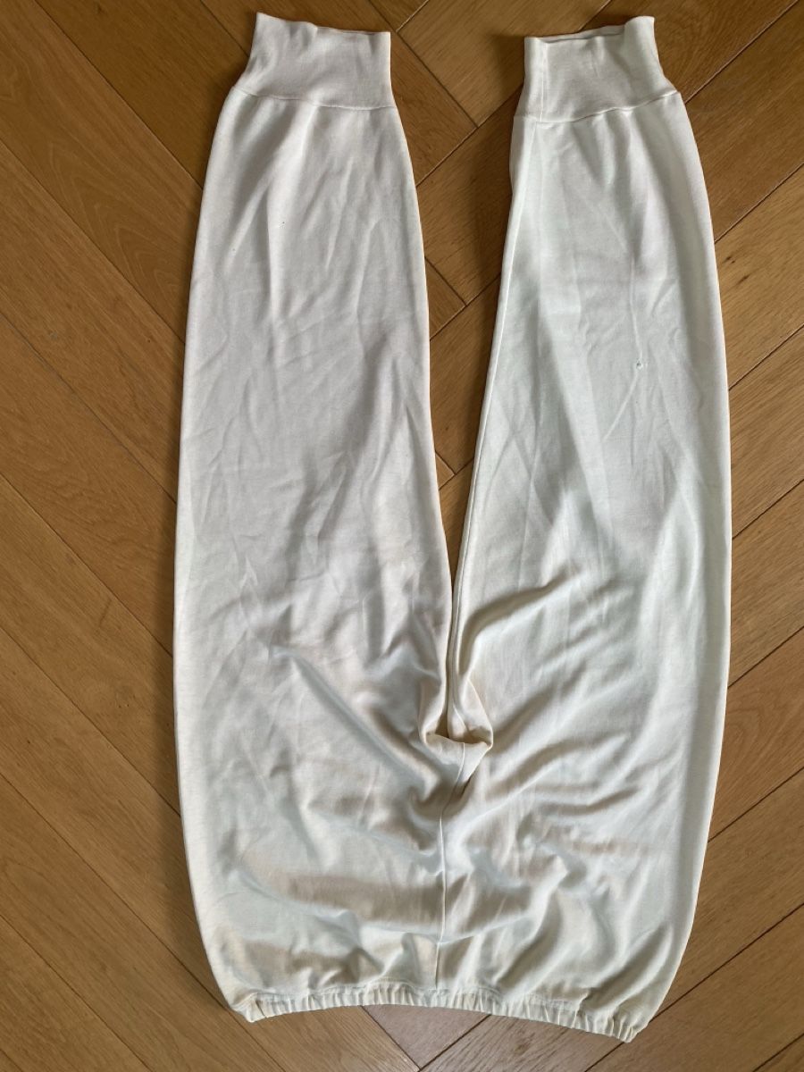 Pantaloni: Jogging fin, taille M, baggy – Usato da Vésenaz venduto da gau_v6pf 1