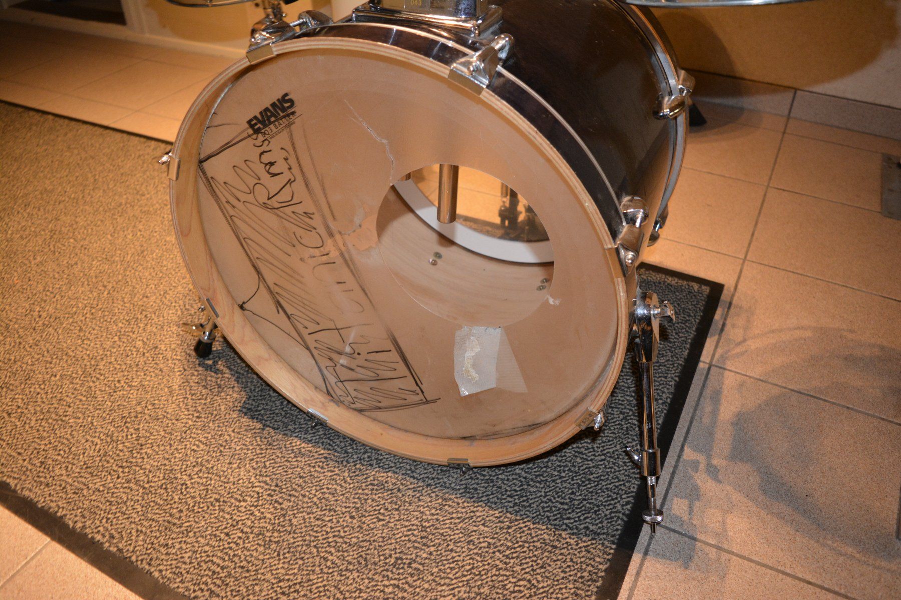 Strumenti musicali: WORLD MAX  8 TEILIGES  DRUM SET – Usato da Weissbad venduto da Usw63 6