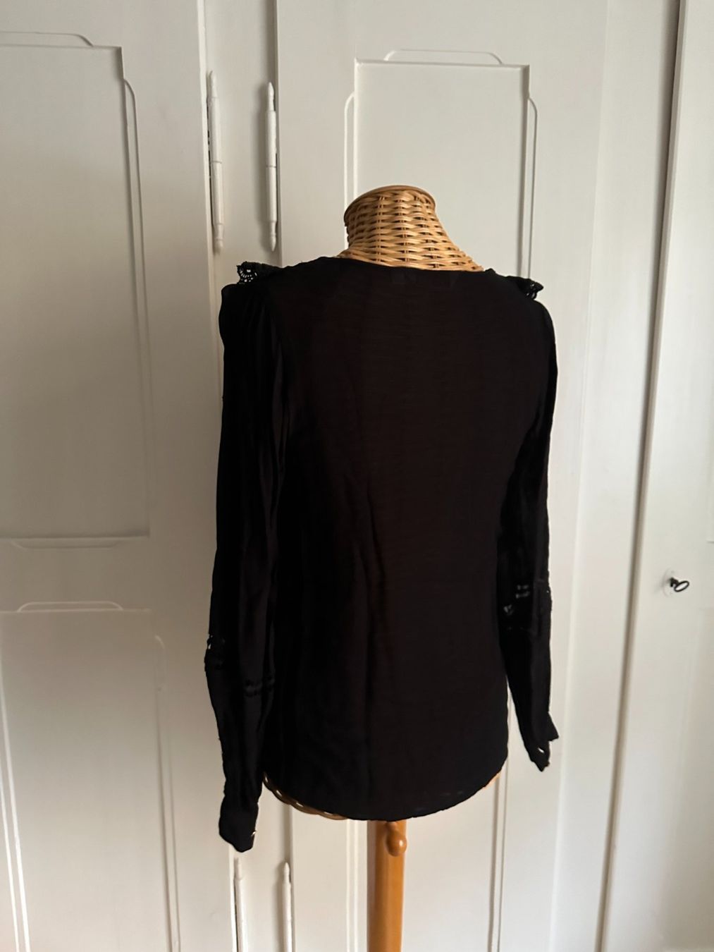 Blusen: INDISKA - Chiffon Bluse schwarz XS – Gebraucht aus Zürich von Diazaio 2