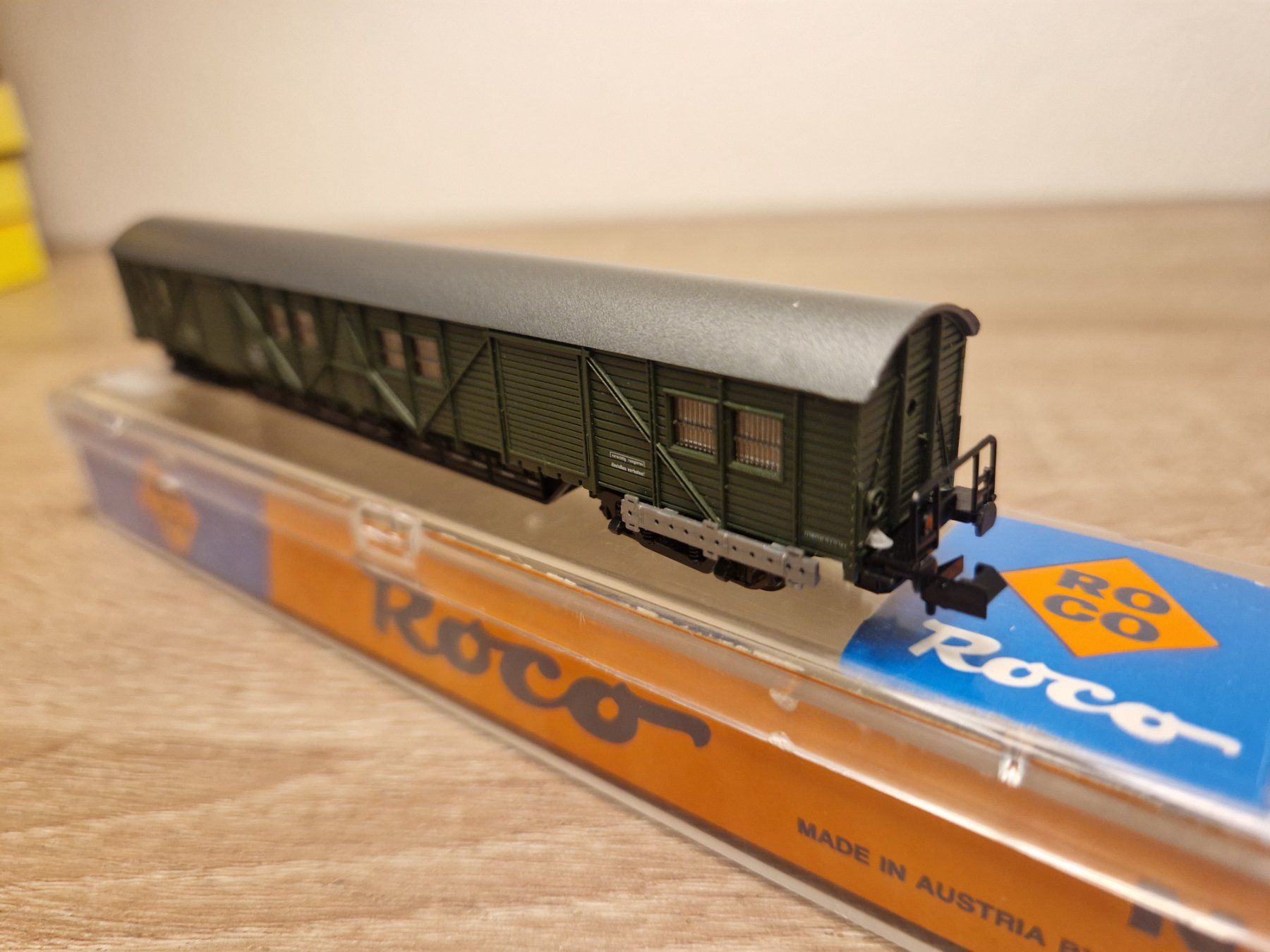Roco Modelleisenbahnen: Roco N 02371A Gepäckwagen DB – Gebraucht aus St-Aubin-Sauges von tantome 3