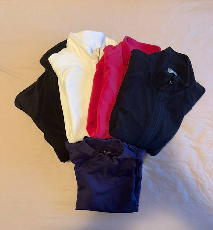 Lotti di vestiti: Lot de 5 polaires pour dame. Taille M – Usato da Bevaix venduto da FloNat02