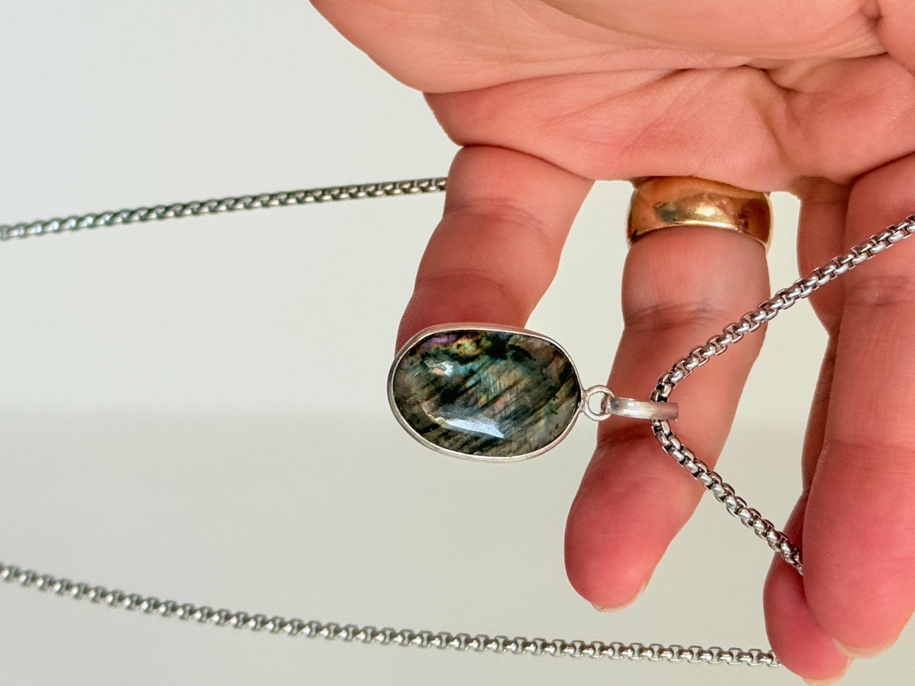 Colliers: Labradorite necklace – Neuf avec emballage d'origine à Genève par AGBERG 3