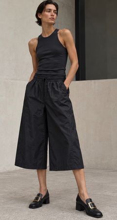 Culotte Hose schwarz Grösse M guter Zustand