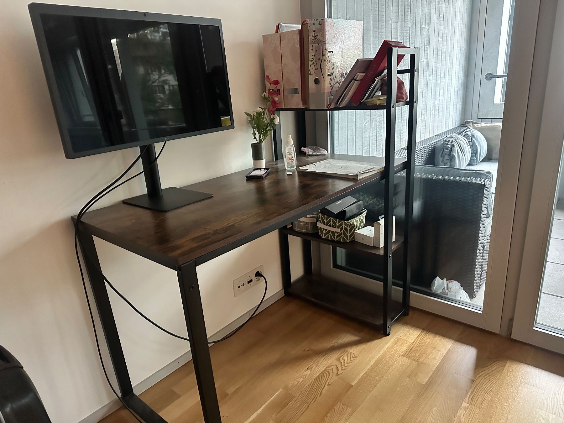 Scrivanie: Schreibtisch Vasagle Braun Holz – Usato da Zürich venduto da and_k9ww 3