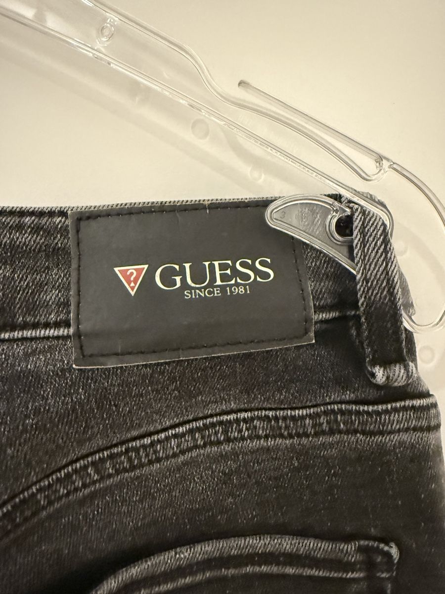 Guess Jeans: Guess Herrenjeans Top Zustand 33 – Nuovo (secondo la descrizione) da Kreuzlingen venduto da Bozzo75 6