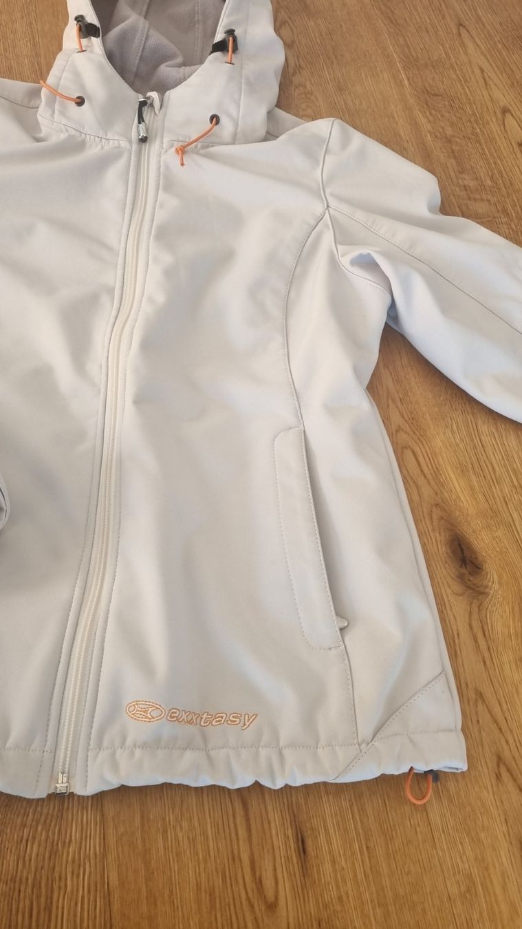 Giacche: Outdoor Damen Softshell Jacke – Usato da Toffen venduto da fan_tv5s 2