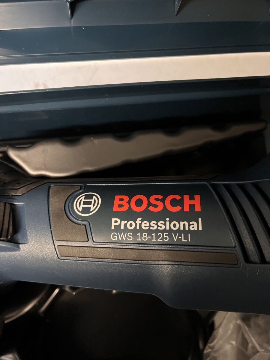 Bosch Smerigliatrici & Lucidatrici: Bosch Akku Winkelschleifer – Usato da Gerlafingen venduto da jerry50u 2