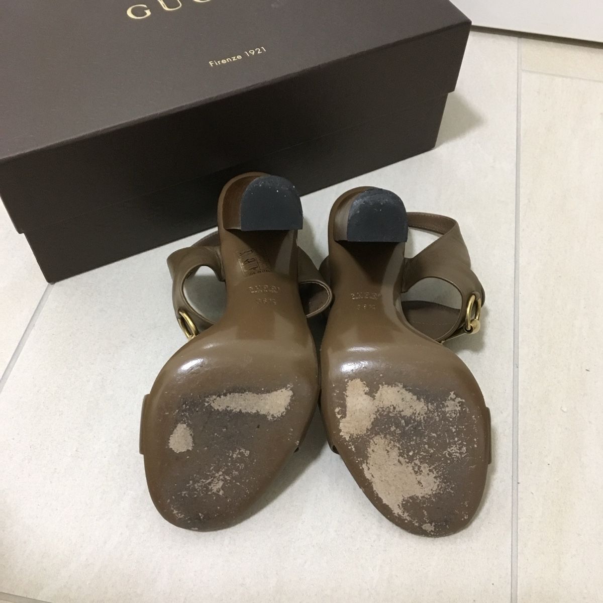 Gucci Scarpe da donna: Gucci Sandalen Braun Gr. 36,5 – Usato da Pfäffikon SZ venduto da Candy.Co. 2