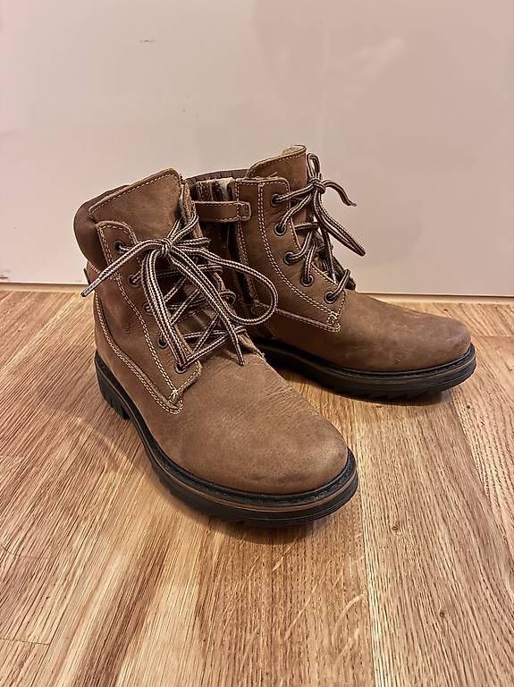 Scarpe per ragazzi: Stiefeletten Kinder Gr. 33 – Usato da Pratteln venduto da kar_h2px