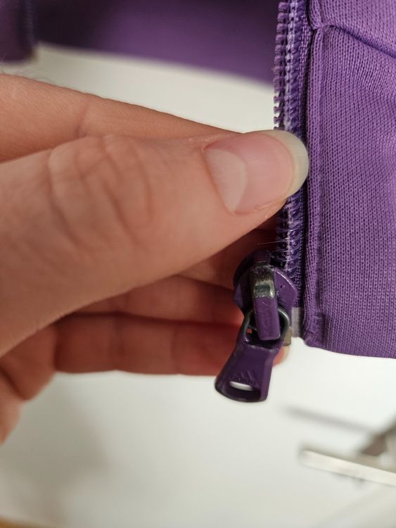 Adidas Giacche: Adidas Jäckchen violett/weiss Gr.38 – Usato da Schaffhausen venduto da sabrina915 4