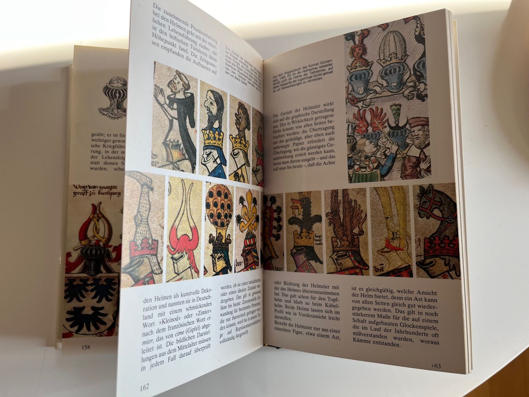 Bücher: Wappenkunde von Ottfried Neubecker – Gebraucht aus Laufen von Nuria44 4