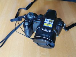 Sony DSC-H50, mit zusätzlichem Weitwinkelobjektiv VCL-DH0774