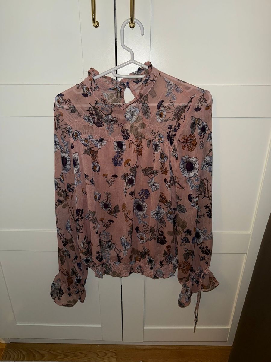 Camicette: Schicke rosarote Bluse Gr. S – Usato da Grenchen venduto da Bach94