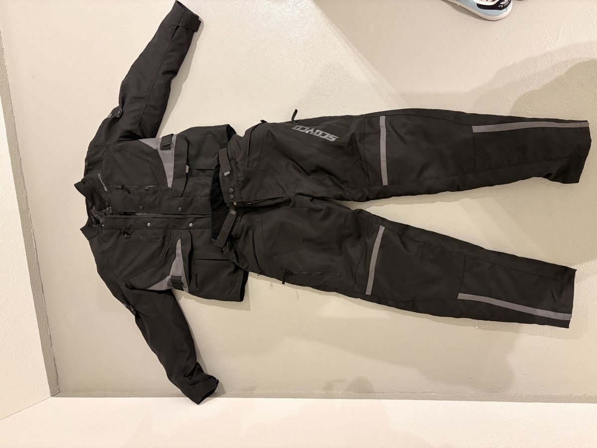 Lotti di vestiti: Scoyco Töff/Motorrad Bekleidung  – Usato da Stein am Rhein venduto da bec_2g8s