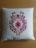 Zierkissen 35x35cm, Blumenornament mit Füllung