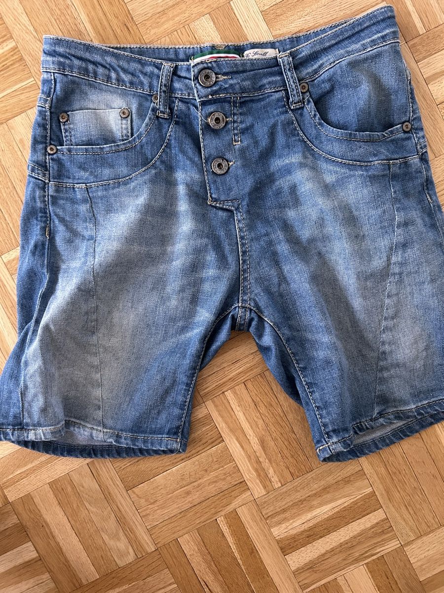 Please Jeans Jeans: Short Please Jeans, XS – Gebraucht aus Gorgier von hcaroline4