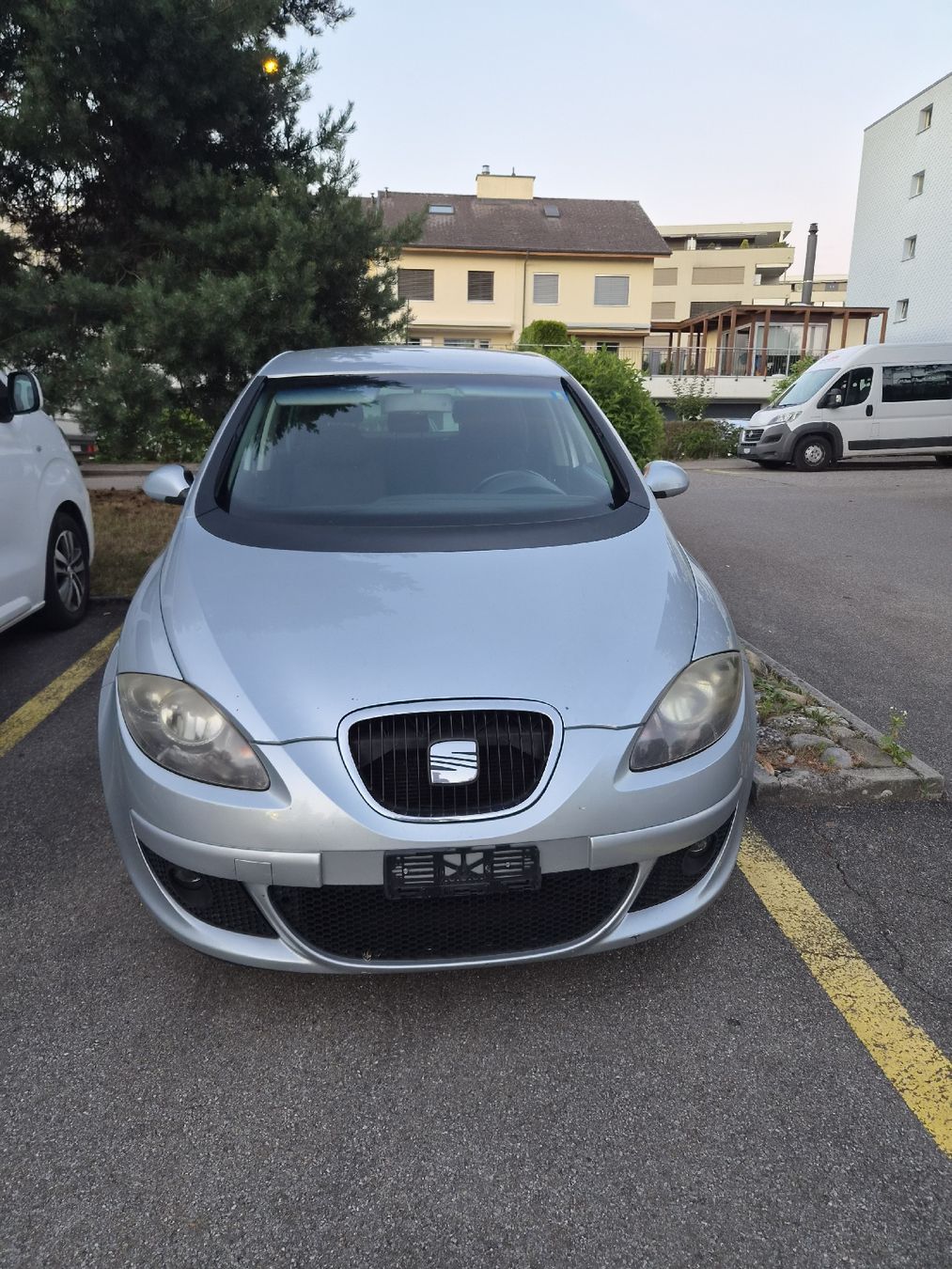 Seat Automobili: Seat Altea Limousine grau 1.6l – Usato da Hochdorf venduto da TT_GARAGE