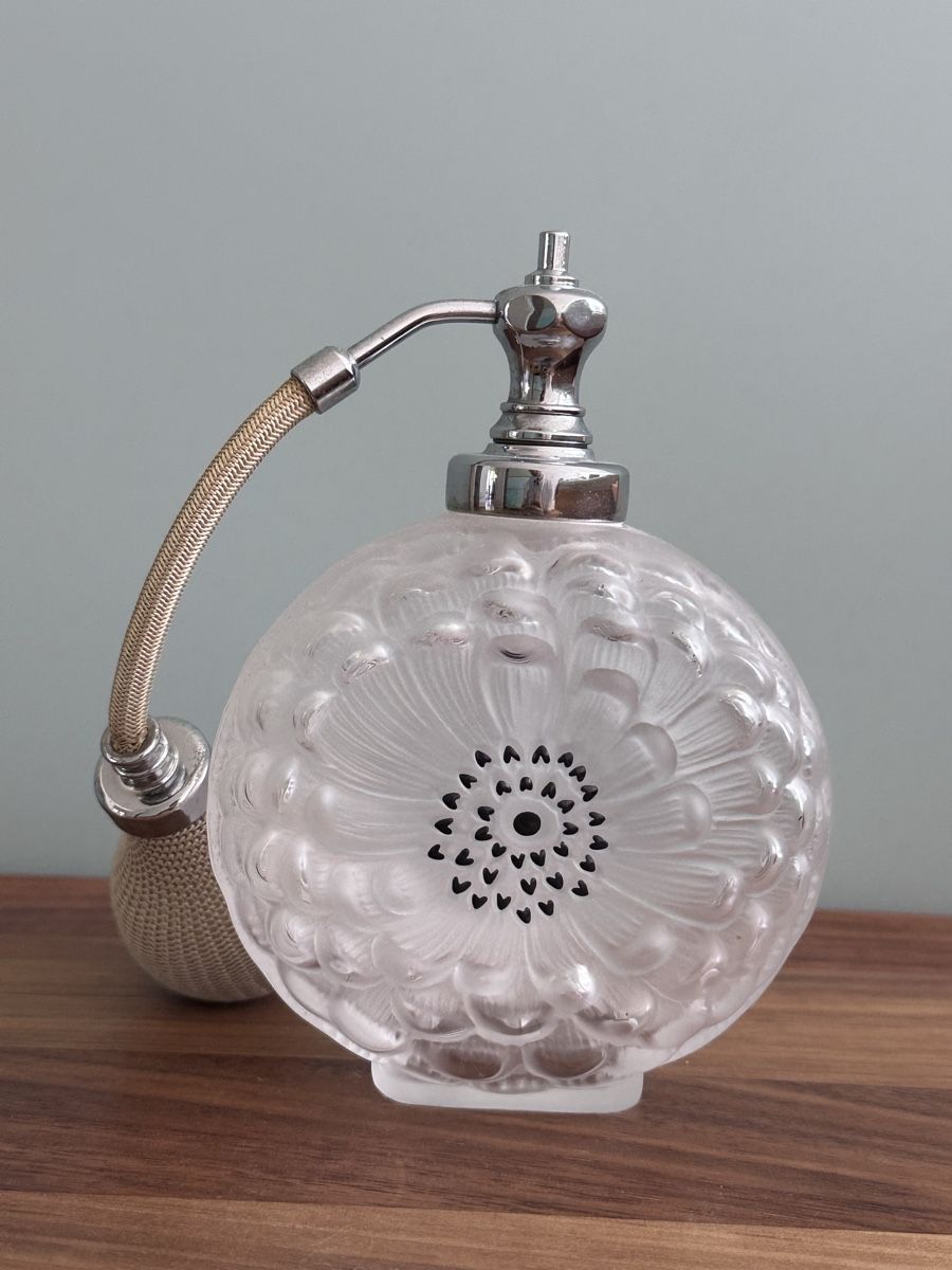 Lalique Flaconi: Lalique Perfume Bottle – Difettoso da Zürich venduto da Ddechkovd 2
