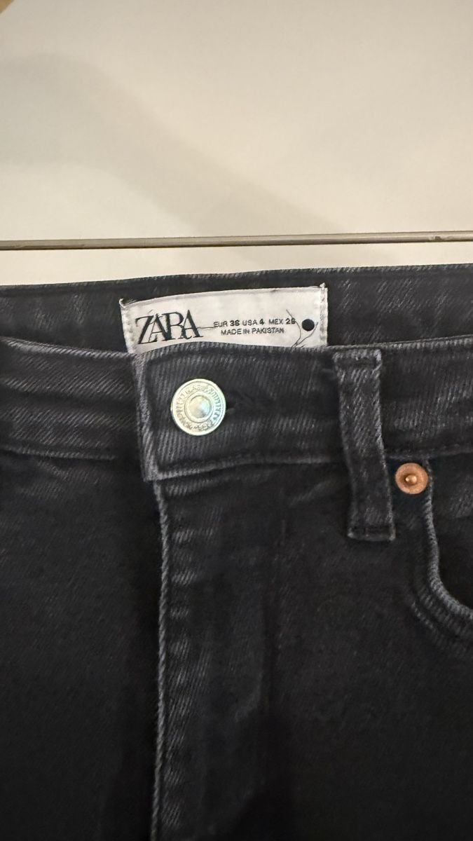 Zara Jeans: Zara Skinny jeans  – Usato da Kloten venduto da S_m00 1