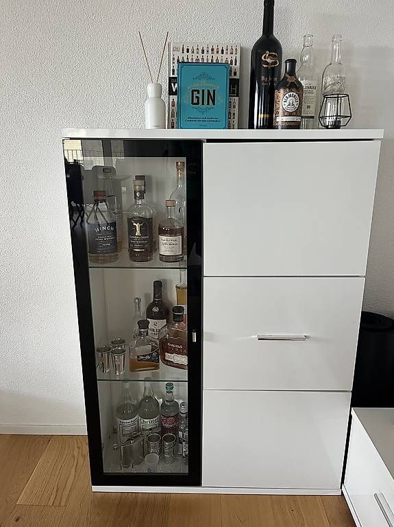 Vitrines: Sideboard / Vitrine – D'occasion à Wängi par cocose