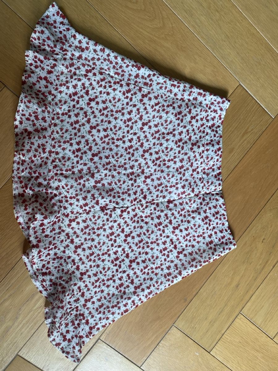Shein Gonne: jupe fleurie, taille S, Shein – Usato da Vésenaz venduto da gau_v6pf 1