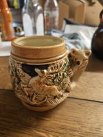 Vintage Bierkrug mit Hirsch-Motiv und Fuchs-Henkel, Top! (I)