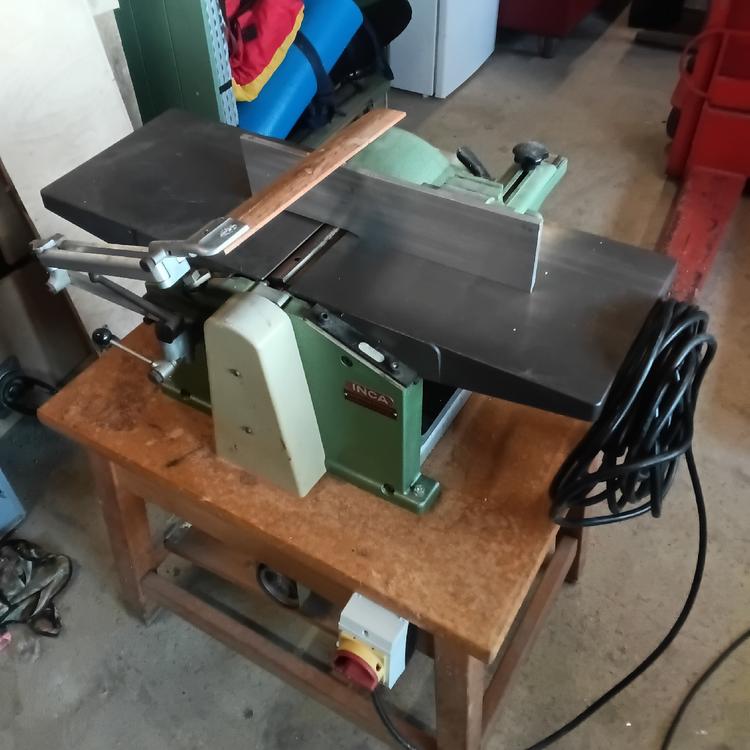 Machine combinée INCA dégauchisseuse/raboteuse (Gebraucht) in Aubonne ...