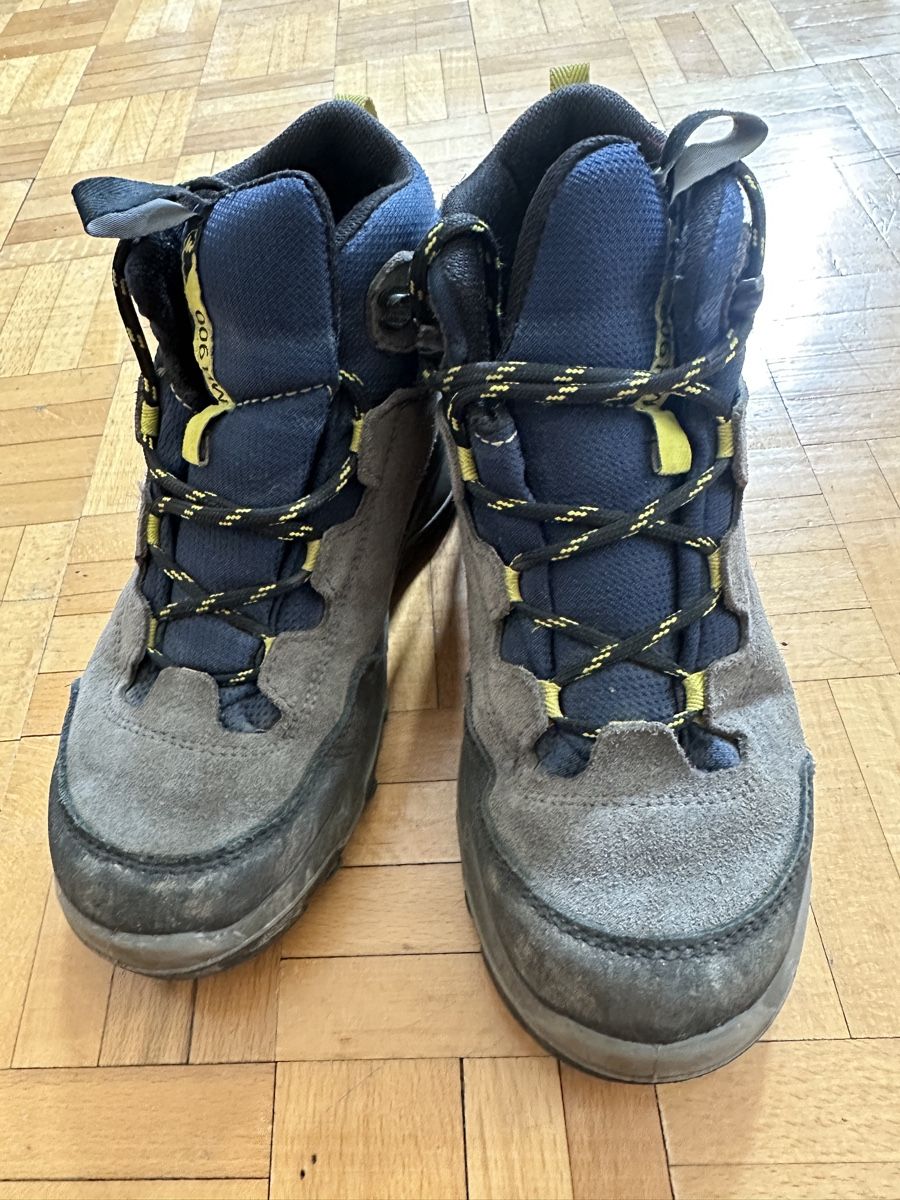 Decathlon Scarpe per ragazzi: Wanderschuhe Gr. 33 – Usato da Zürich venduto da Paleardi