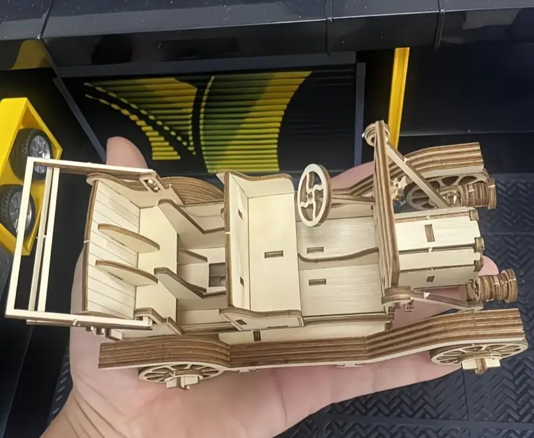 Modellini d'auto: Holzauto Oldtimer Bausatz, neu, ungeöffnet – Nuovo e nell'imballaggio originale da St. Erhard venduto da Lauko123 3