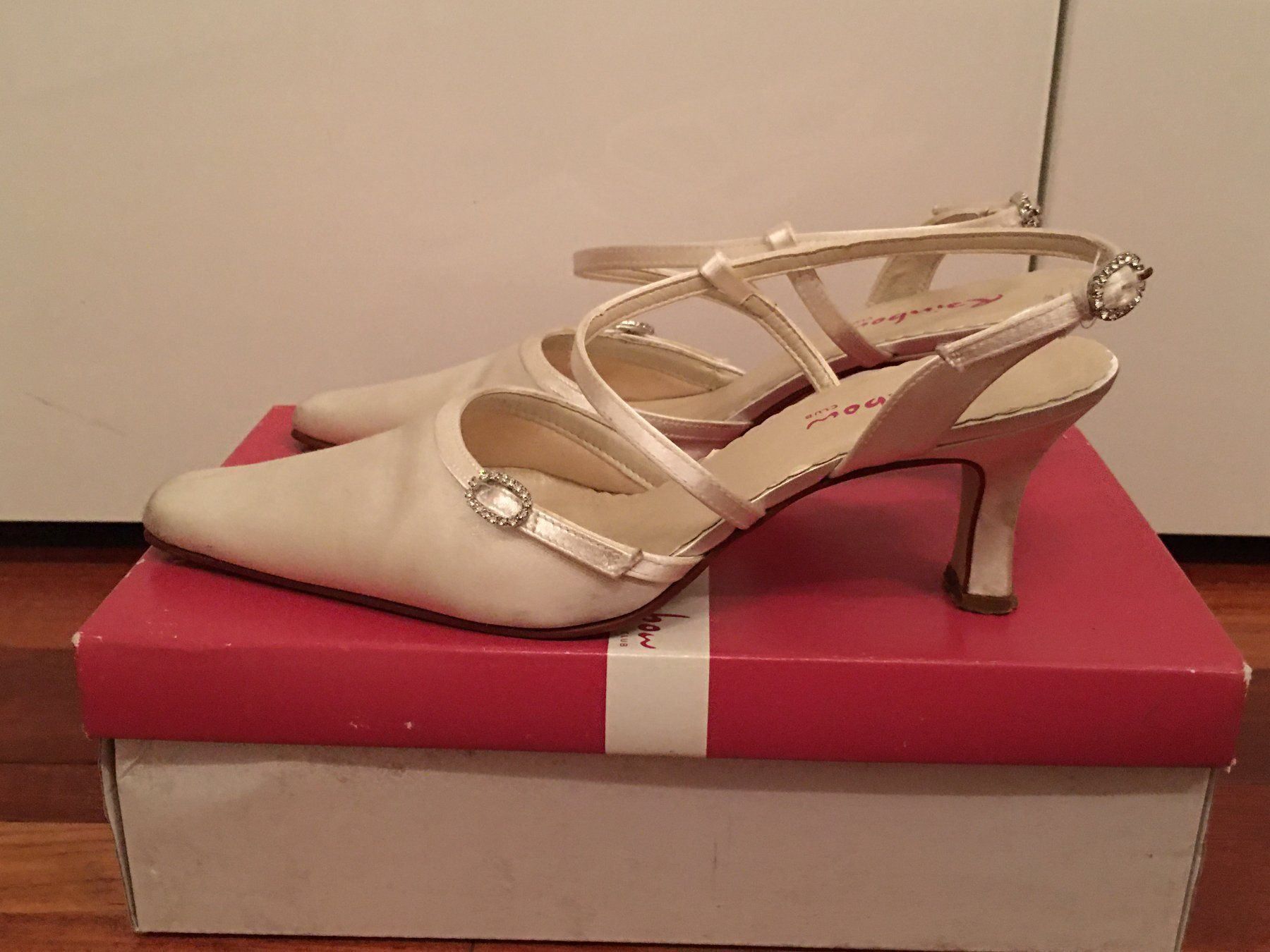 Rainbow Scarpe da donna: Rainbow Masy Brautsschuhe Ivory Satin – Nuovo (secondo la descrizione) da Luzern venduto da inf_c7r2 4