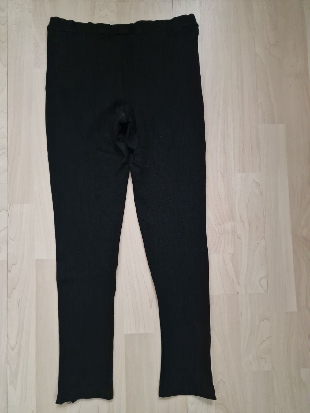 Zara Pantaloni: Damen Hose Zara Gr. M Schwarz – Usato da Hallau venduto da CHACLA 2