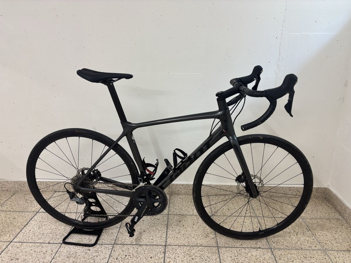 Giant Velos: Giant TCR Advanced 1 Disc Kom – Gebraucht aus Zürich von SelinaG007