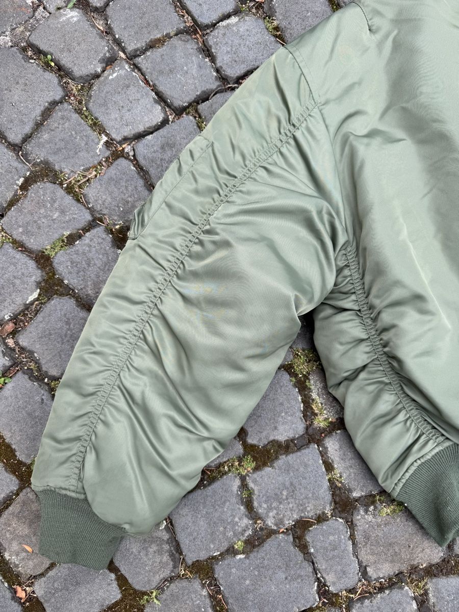 Alpha Industries Jacken: Alpha Industries MA-1 Bomber Jacket Khaki M Classic – Gebraucht aus Effretikon von rus_2l2p 5