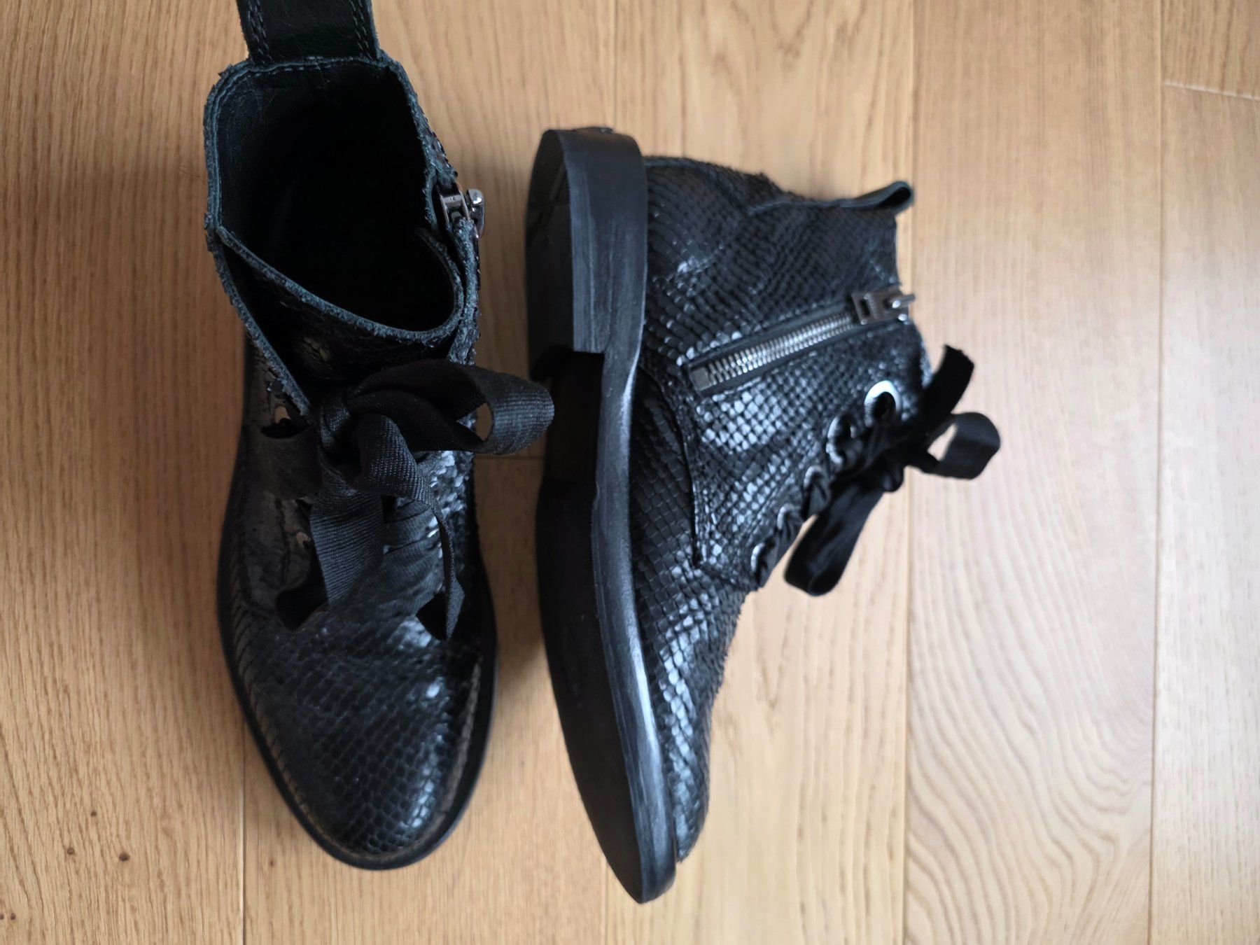 Zadig & Voltaire Scarpe da donna: Chaussures Zadig – Usato da Genève venduto da BarbaraCh-
