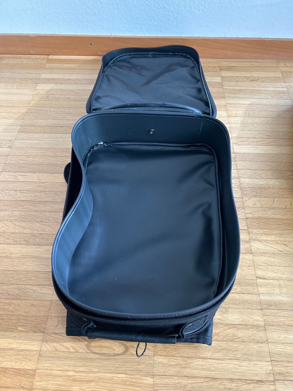 Topcase: Motorrad Tanktasche – Usato da Schwerzenbach venduto da Thoeny1 5